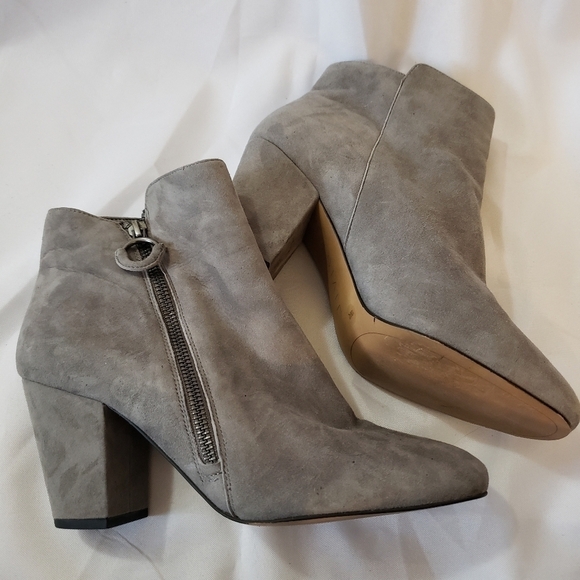 1. State Gray Suede Ankle Boots Chunky Heel Womens Size 10 - Picture 1 of 10